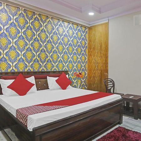 Super Hotel O Metro Inn Near Worlds Of Wonder Kalkaji Devi Экстерьер фото